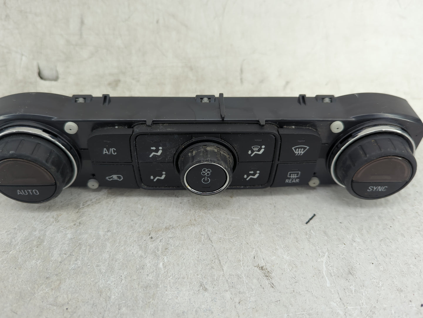 2017-2022 Gmc Acadia Climate Control Module Temperature AC/Heater Replacement P/N:84246526 Fits Fits 2017 2018 2019 2020 202
