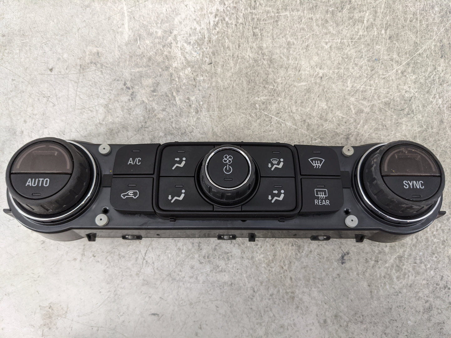 2017-2022 Gmc Acadia Climate Control Module Temperature AC/Heater Replacement P/N:84246526 815372982 Fits OEM Used Auto Part