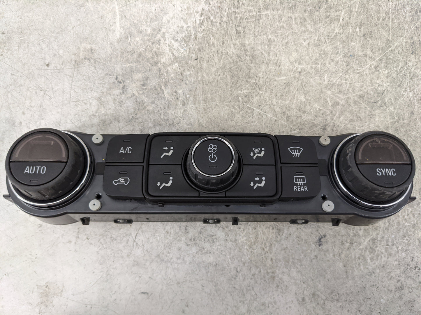 2017-2022 Gmc Acadia Climate Control Module Temperature AC/Heater Replacement P/N:84246526 815372982 Fits OEM Used Auto Part