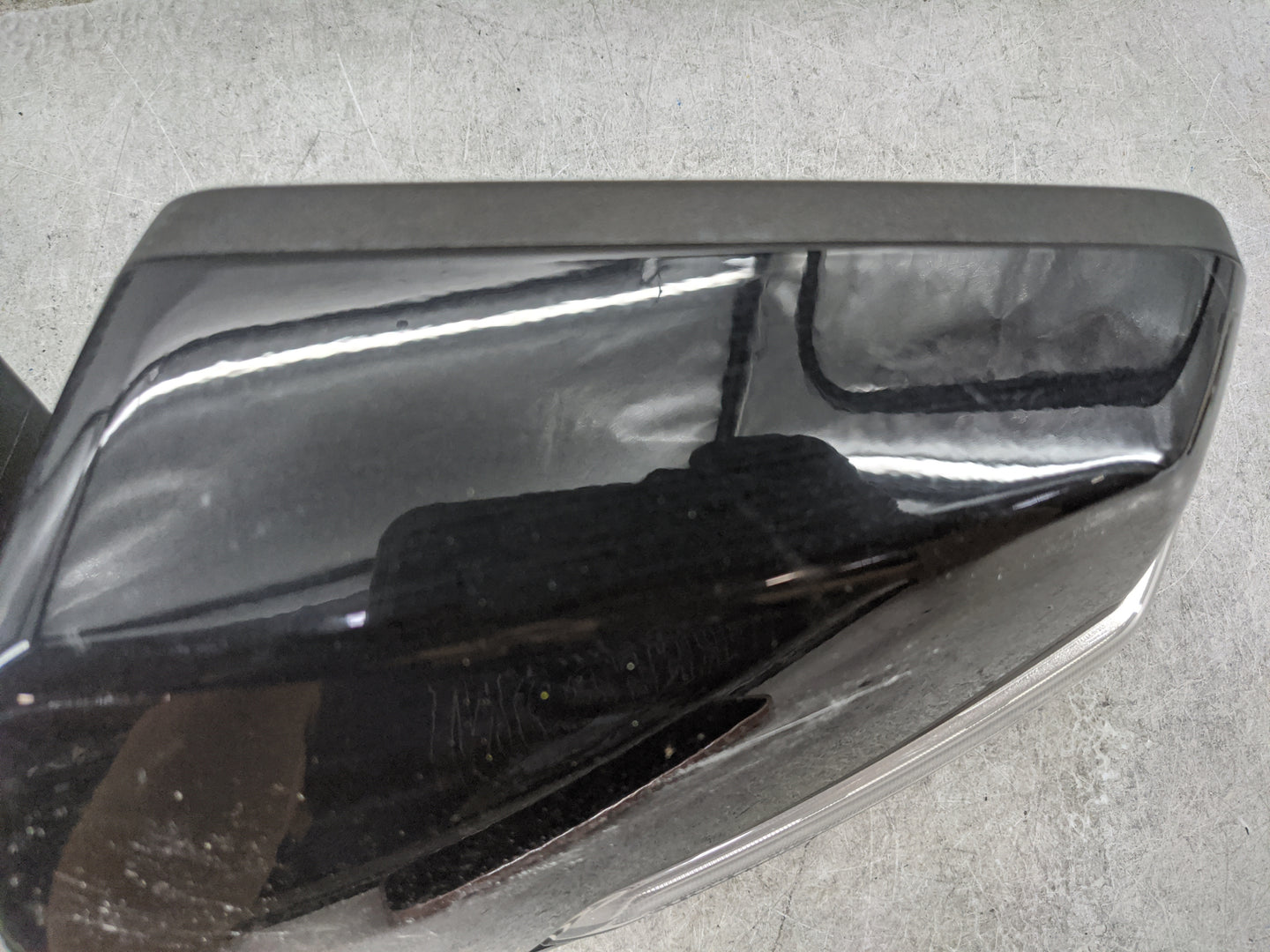 2020-2022 Gmc Acadia Driver Side View Mirror - Left Door Mirror OEM Used - Oemusedautoparts1.com