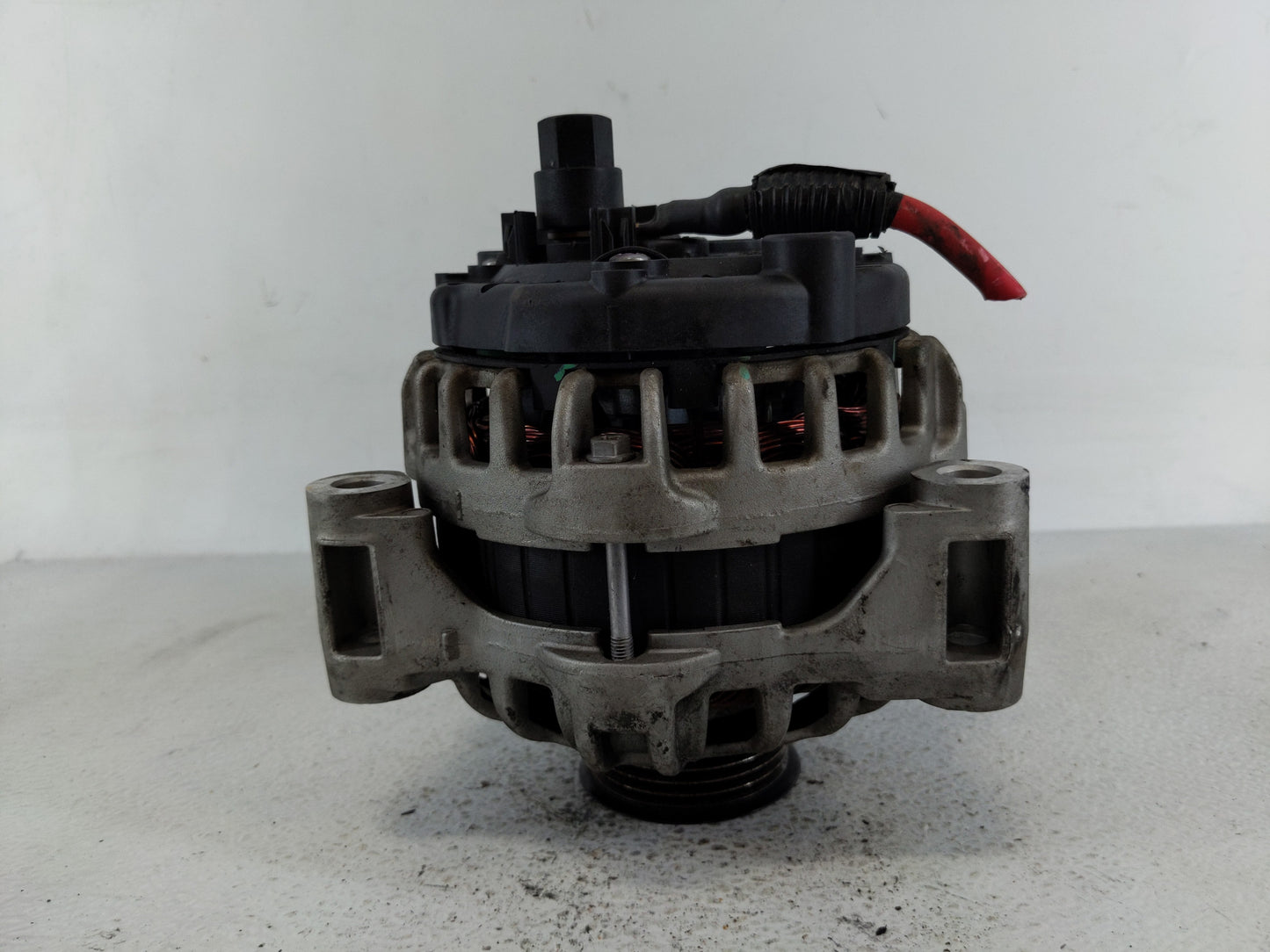 2016-2019 Gmc Savana 2500 Alternator Replacement Generator Charging Assembly Engine OEM P/N:84206550 Fits OEM Used Auto Part
