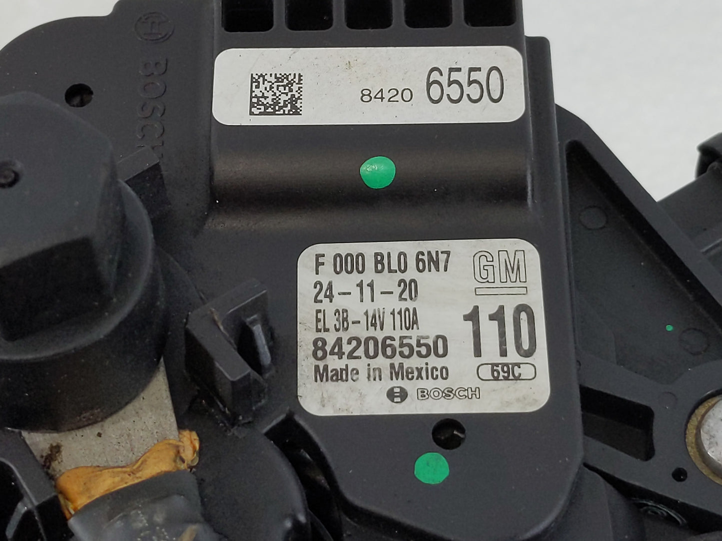 2016-2019 Gmc Savana 2500 Alternator Replacement Generator Charging Assembly Engine OEM P/N:84206550 Fits OEM Used Auto Part