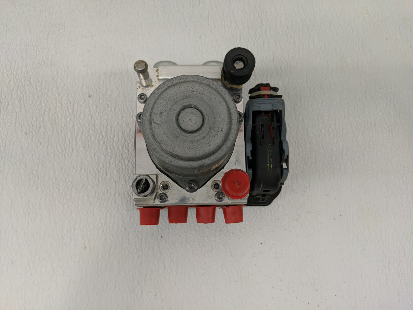 2018-2019 Gmc Savana 2500 ABS Pump Control Module Replacement P/N:84870259 Fits Fits 2018 2019 2020 2021 OEM Used Auto Parts