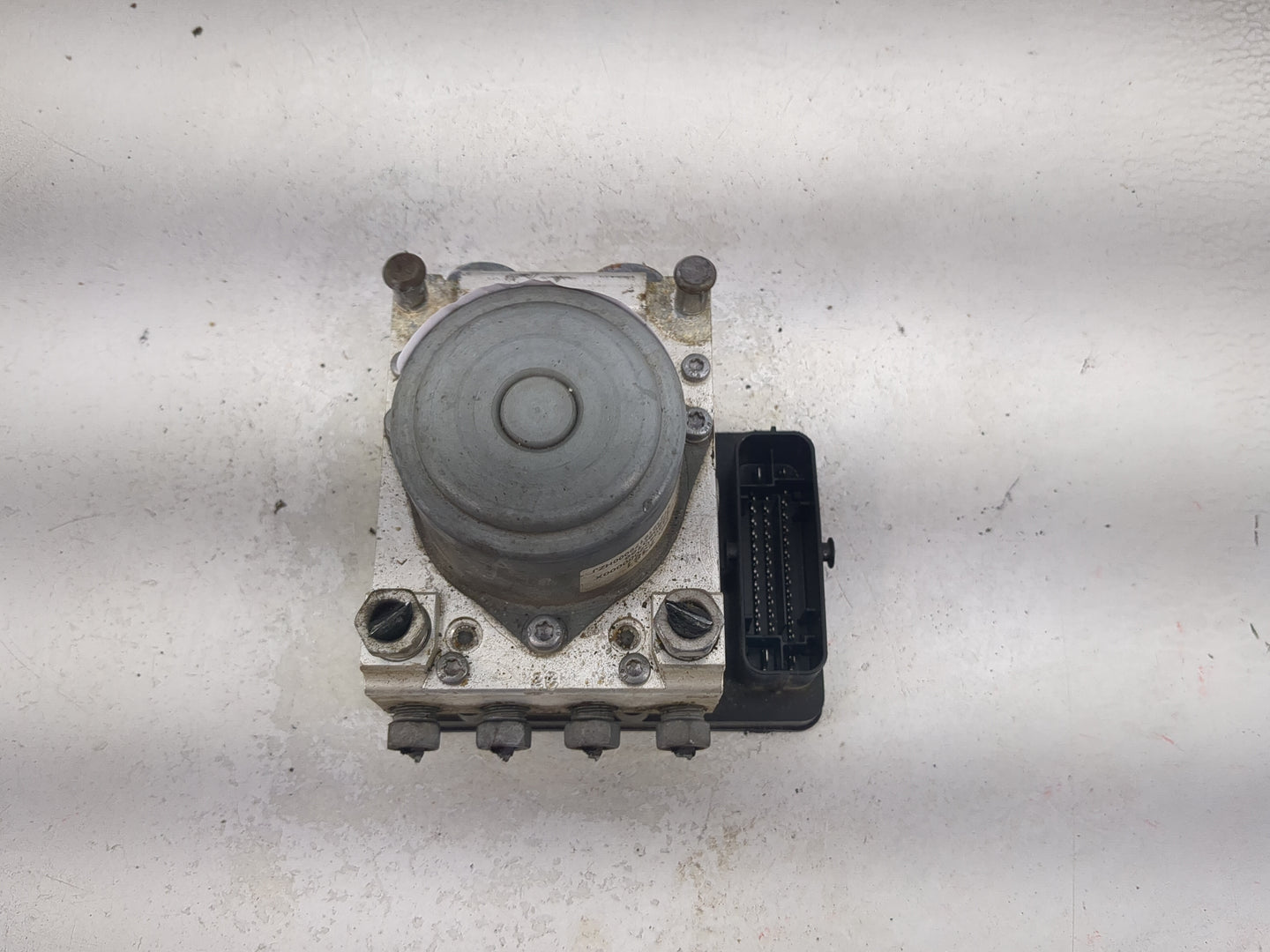 2021 Gmc Savana 2500 Van ABS Pump Control Module Replacement P/N:84575020 8511207, A028C319 Fits Fits 2018 2019 2020 OEM Use
