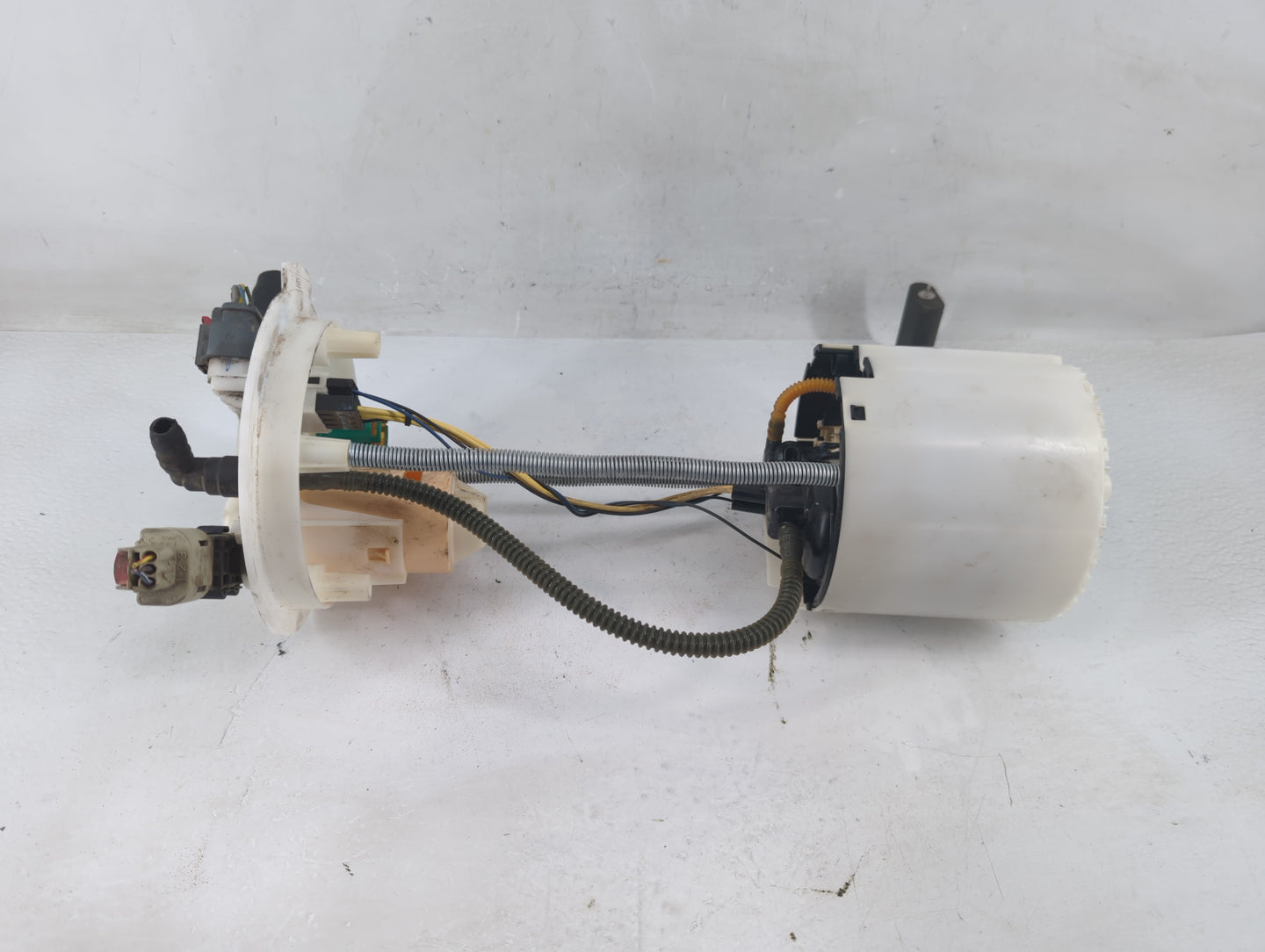 2019-2022 Gmc Sierra 1500 Electrical Gas Fuel Pump Assembly - Oemusedautoparts1.com