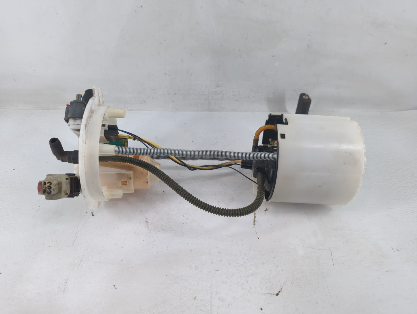 2019-2022 Gmc Sierra 1500 Electrical Gas Fuel Pump Assembly - Oemusedautoparts1.com