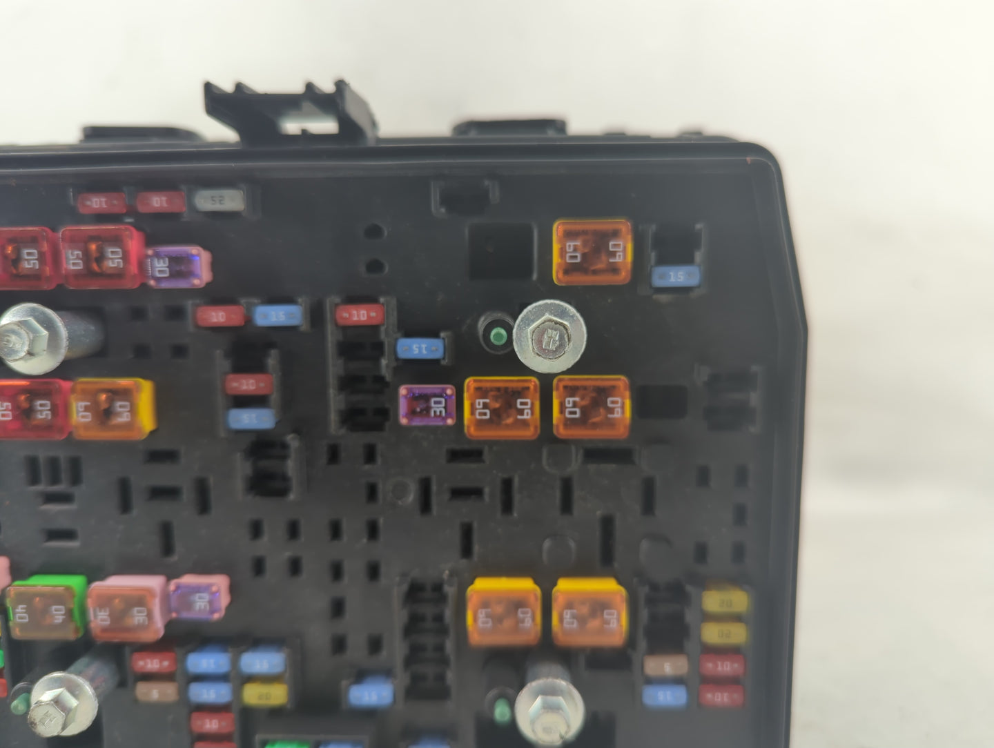 2019-2022 Gmc Sierra 1500 Fusebox Fuse Box Panel Relay Module P/N:84594608 Fits Fits 2019 2020 2021 2022 OEM Used Auto Parts