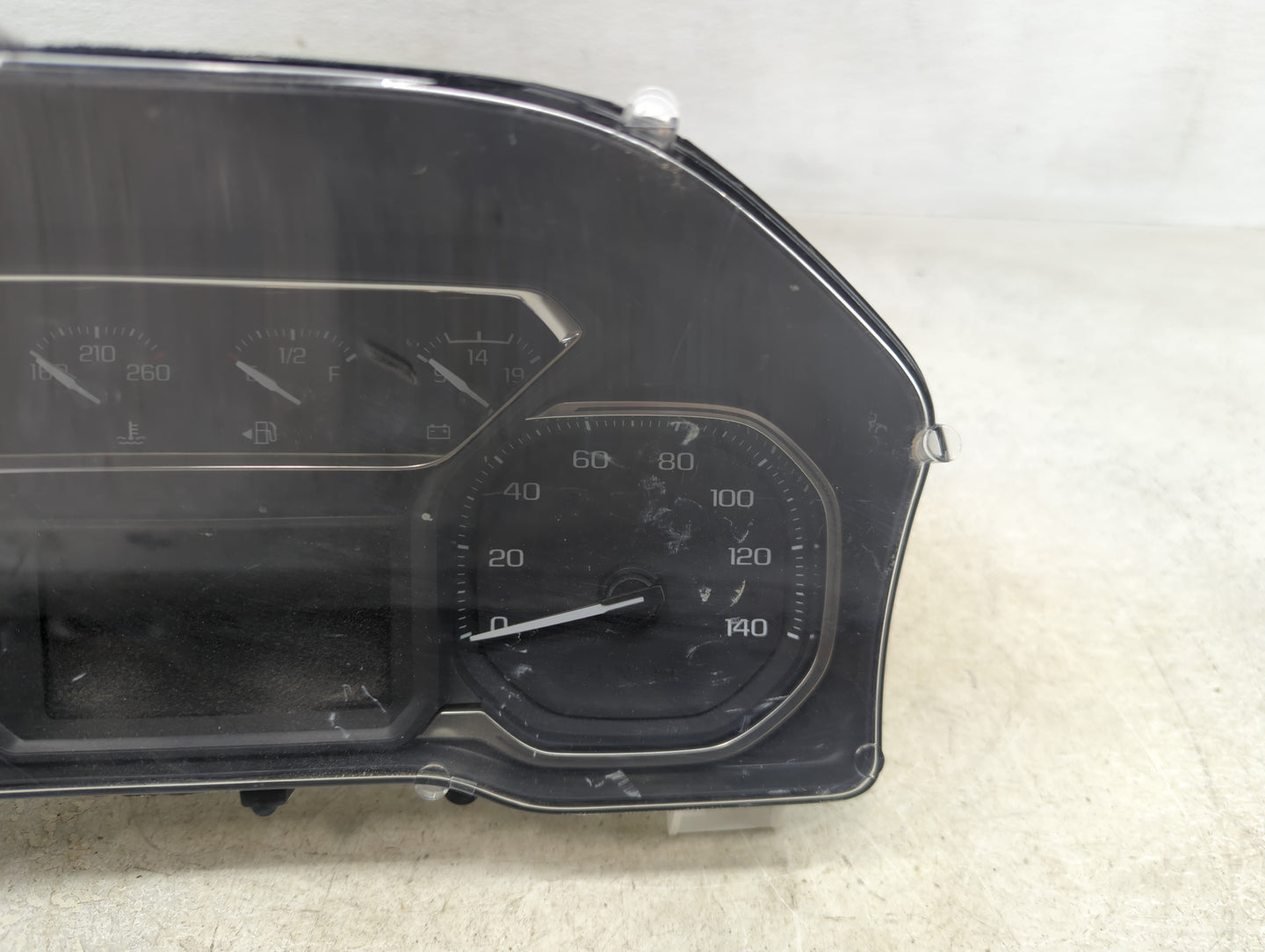2021 Gmc Sierra 1500 Instrument Cluster Speedometer Gauges P/N:812610798 84960231 Fits OEM Used Auto Parts - Oemusedautopart