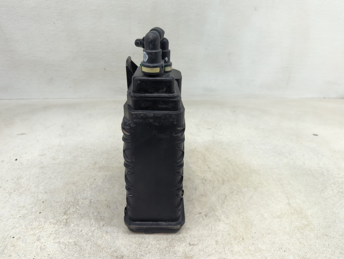 2021 Gmc Sierra 1500 Fuel Vapor Charcoal Canister - Oemusedautoparts1.com