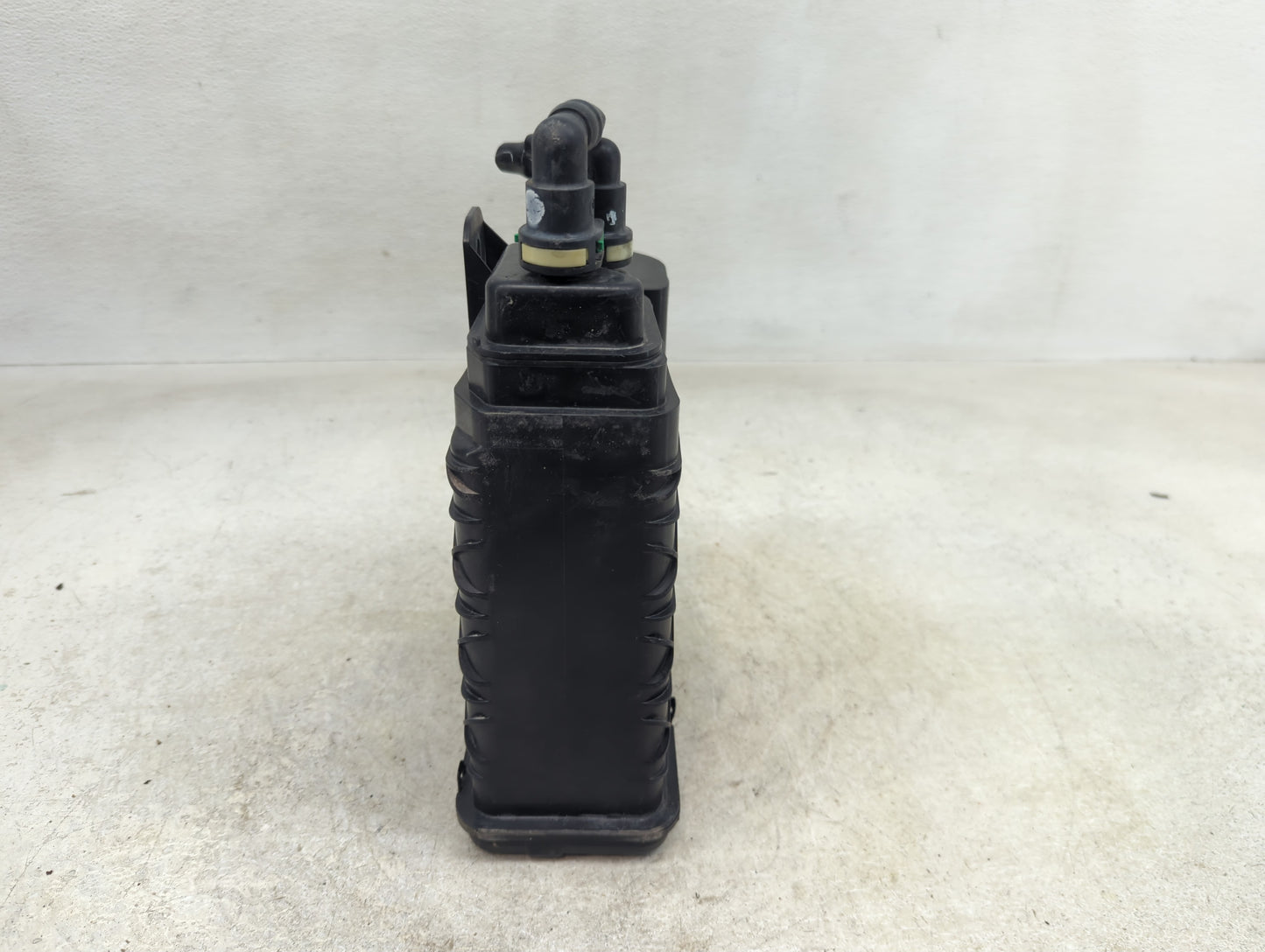 2021 Gmc Sierra 1500 Fuel Vapor Charcoal Canister - Oemusedautoparts1.com