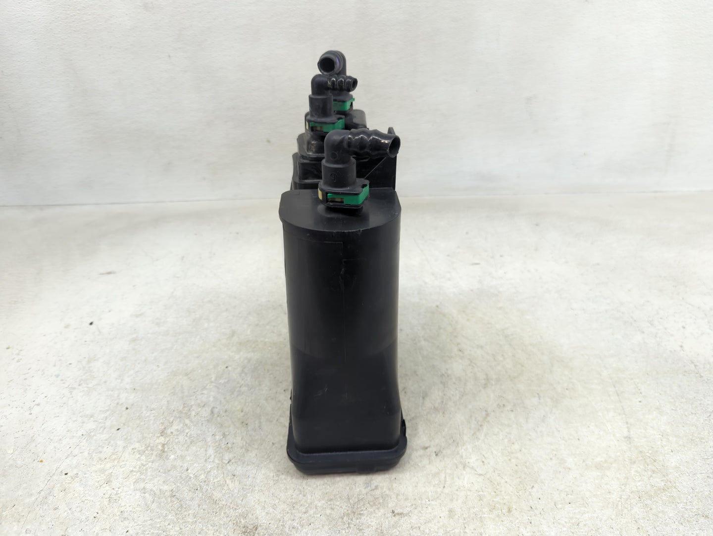 2021 Gmc Sierra 1500 Fuel Vapor Charcoal Canister - Oemusedautoparts1.com