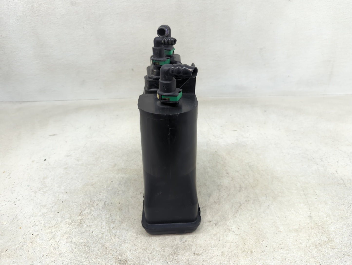 2021 Gmc Sierra 1500 Fuel Vapor Charcoal Canister - Oemusedautoparts1.com