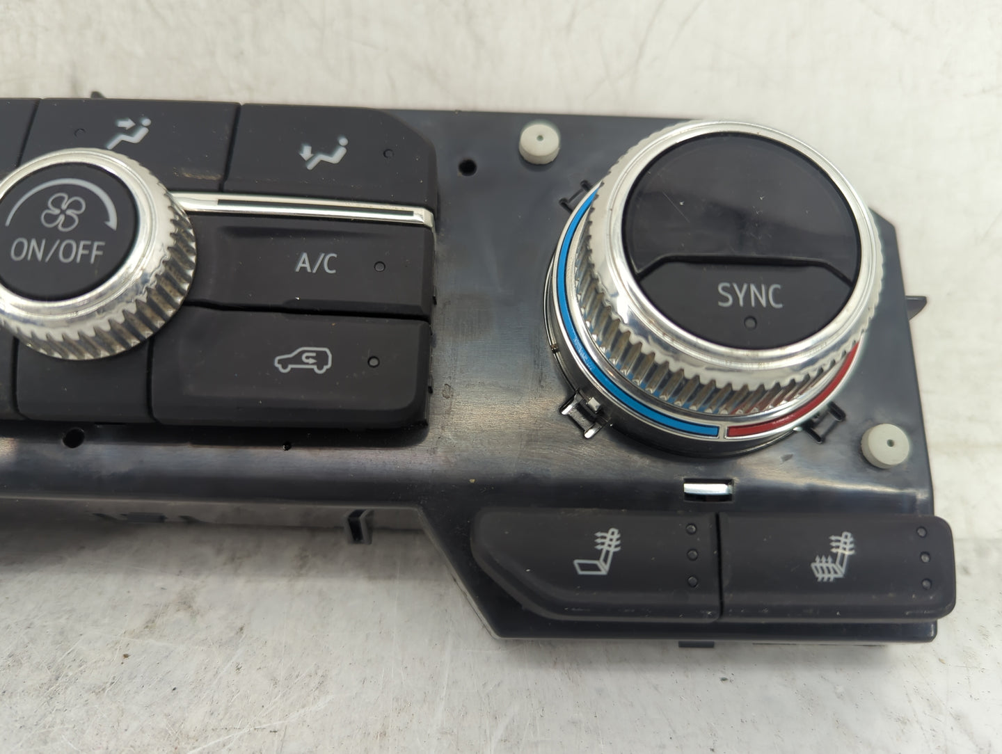 2021 Gmc Sierra 1500 Climate Control Module Temperature AC/Heater Replacement P/N:84592239 Fits OEM Used Auto Parts - Oemuse