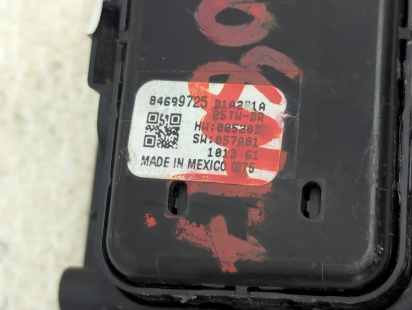 2019-2022 Gmc Sierra 1500 Master Power Window Switch Replacement Driver Side Left P/N:84699725 Fits OEM Used Auto Parts - Oe