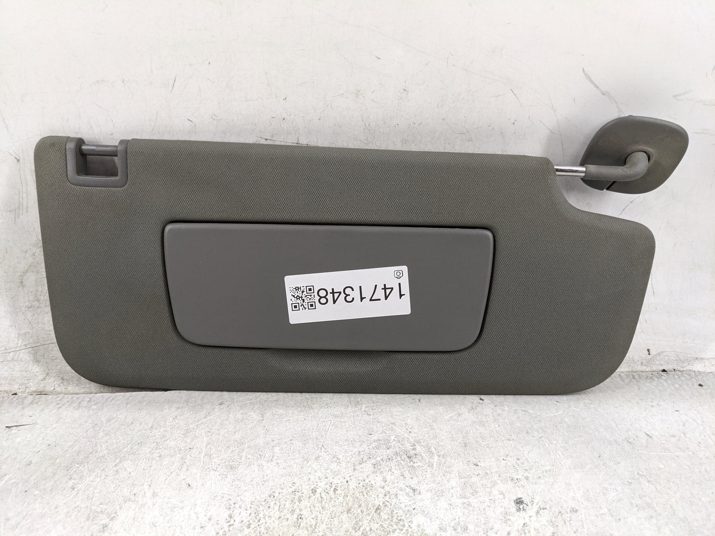 2019-2022 Gmc Sierra 1500 Sun Visor Shade Replacement Passenger Right Mirror Fits Fits 2019 2020 2021 2022 OEM Used Auto Par