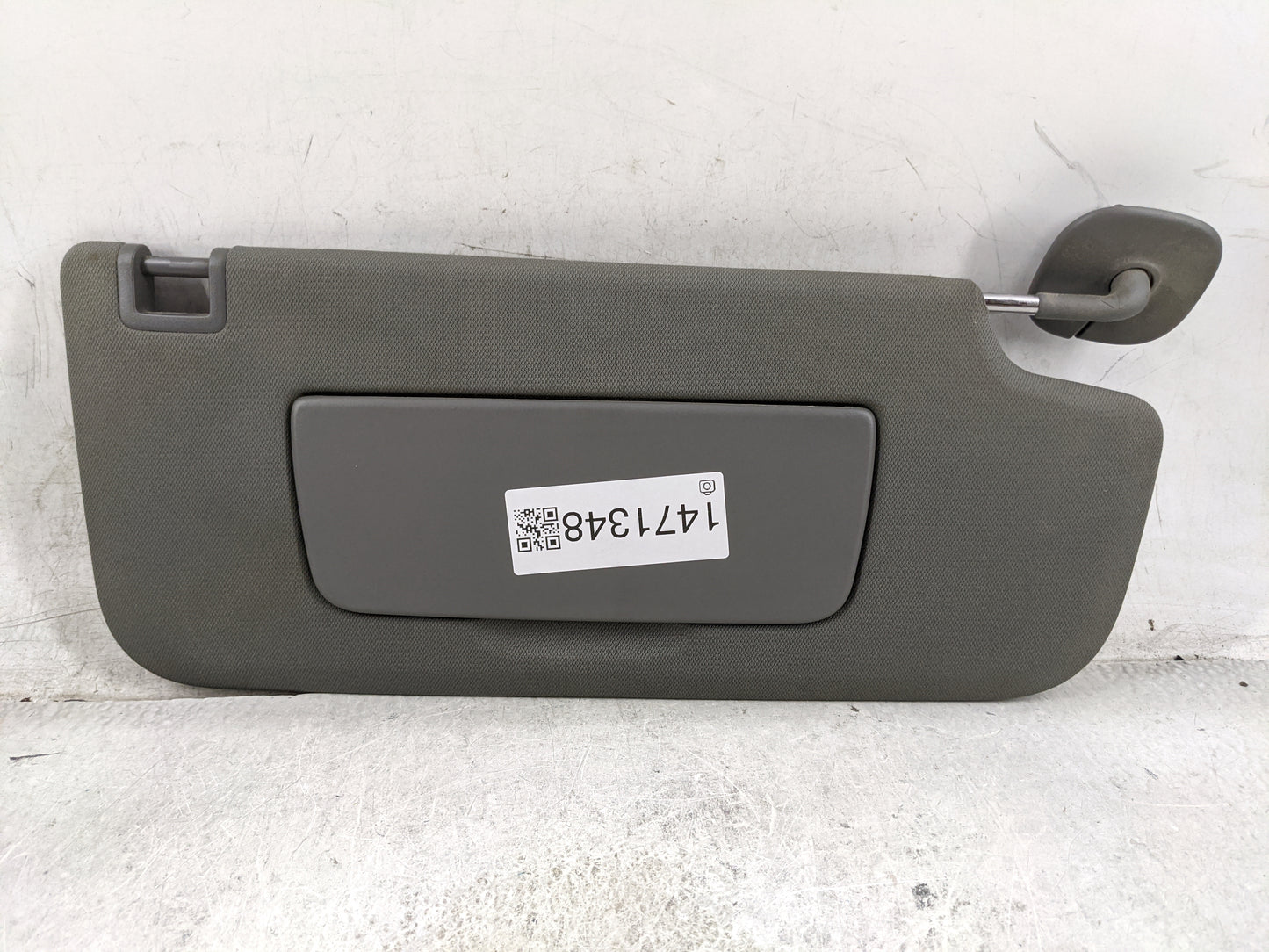 2019-2022 Gmc Sierra 1500 Sun Visor Shade Replacement Passenger Right Mirror Fits Fits 2019 2020 2021 2022 OEM Used Auto Par
