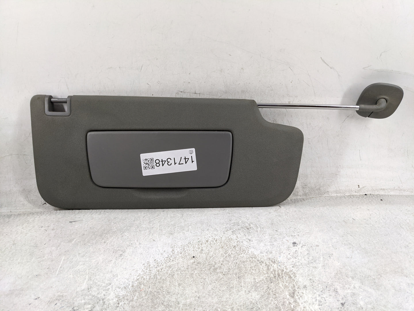 2019-2022 Gmc Sierra 1500 Sun Visor Shade Replacement Passenger Right Mirror Fits Fits 2019 2020 2021 2022 OEM Used Auto Par