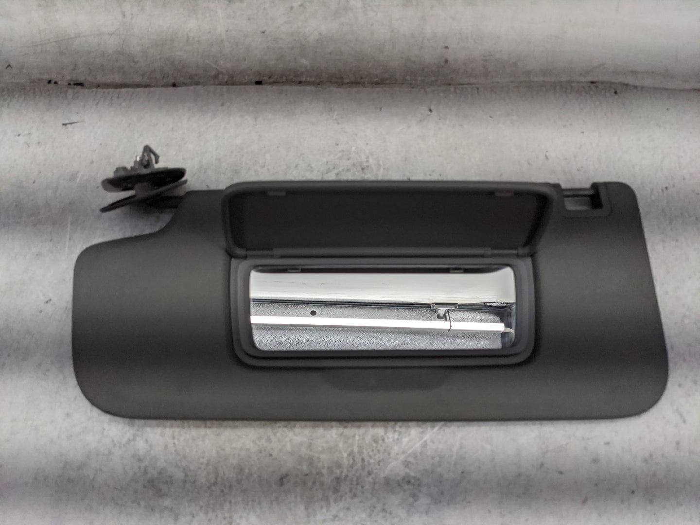 2019-2022 Gmc Sierra 1500 Sun Visor Shade Replacement Driver Left Mirror Fits Fits 2019 2020 2021 2022 OEM Used Auto Parts -