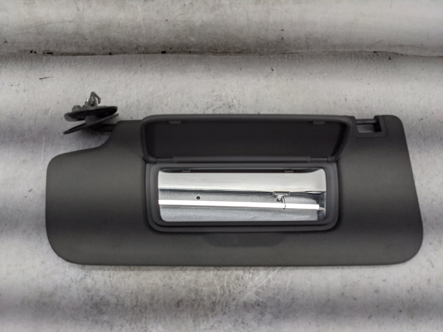 2019-2022 Gmc Sierra 1500 Sun Visor Shade Replacement Driver Left Mirror Fits Fits 2019 2020 2021 2022 OEM Used Auto Parts -