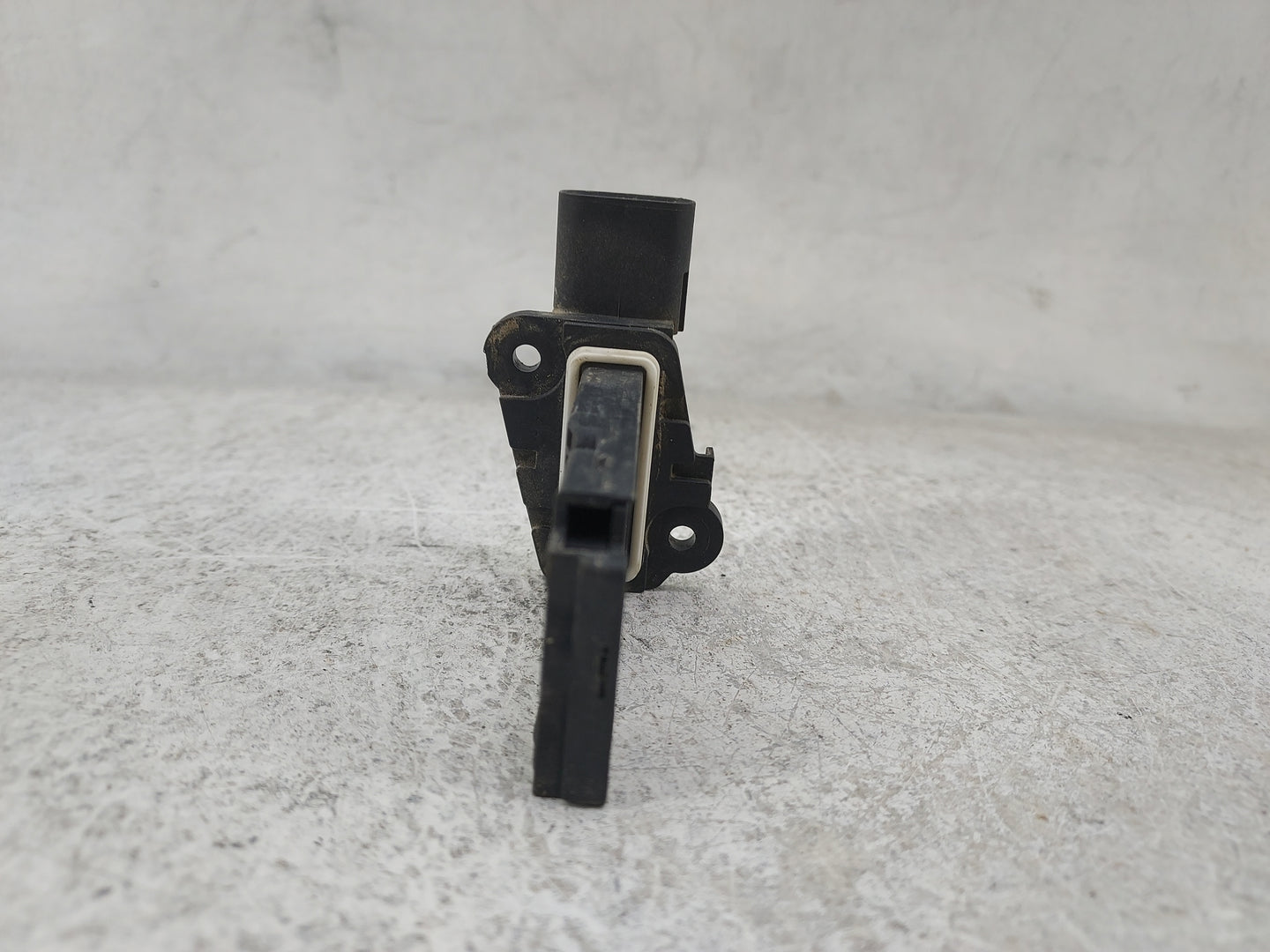 2019-2022 Gmc Sierra 1500 Mass Air Flow Meter Maf 1486384 - Oemusedautoparts1.com