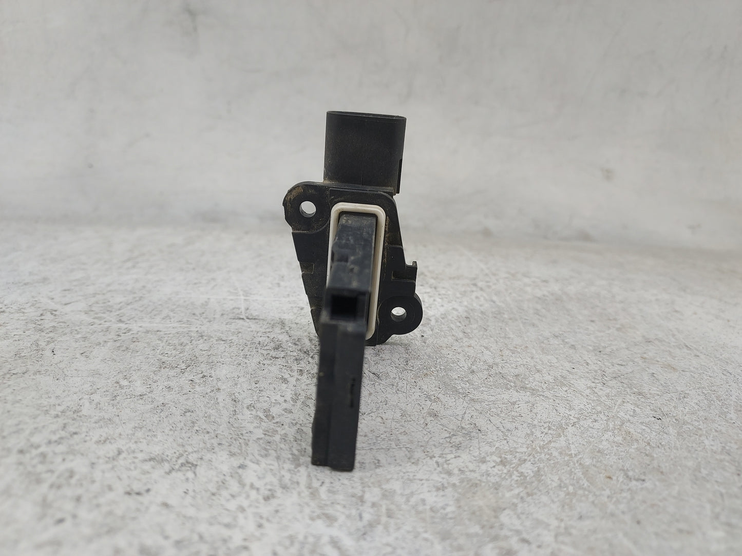 2019-2022 Gmc Sierra 1500 Mass Air Flow Meter Maf 1486384 - Oemusedautoparts1.com