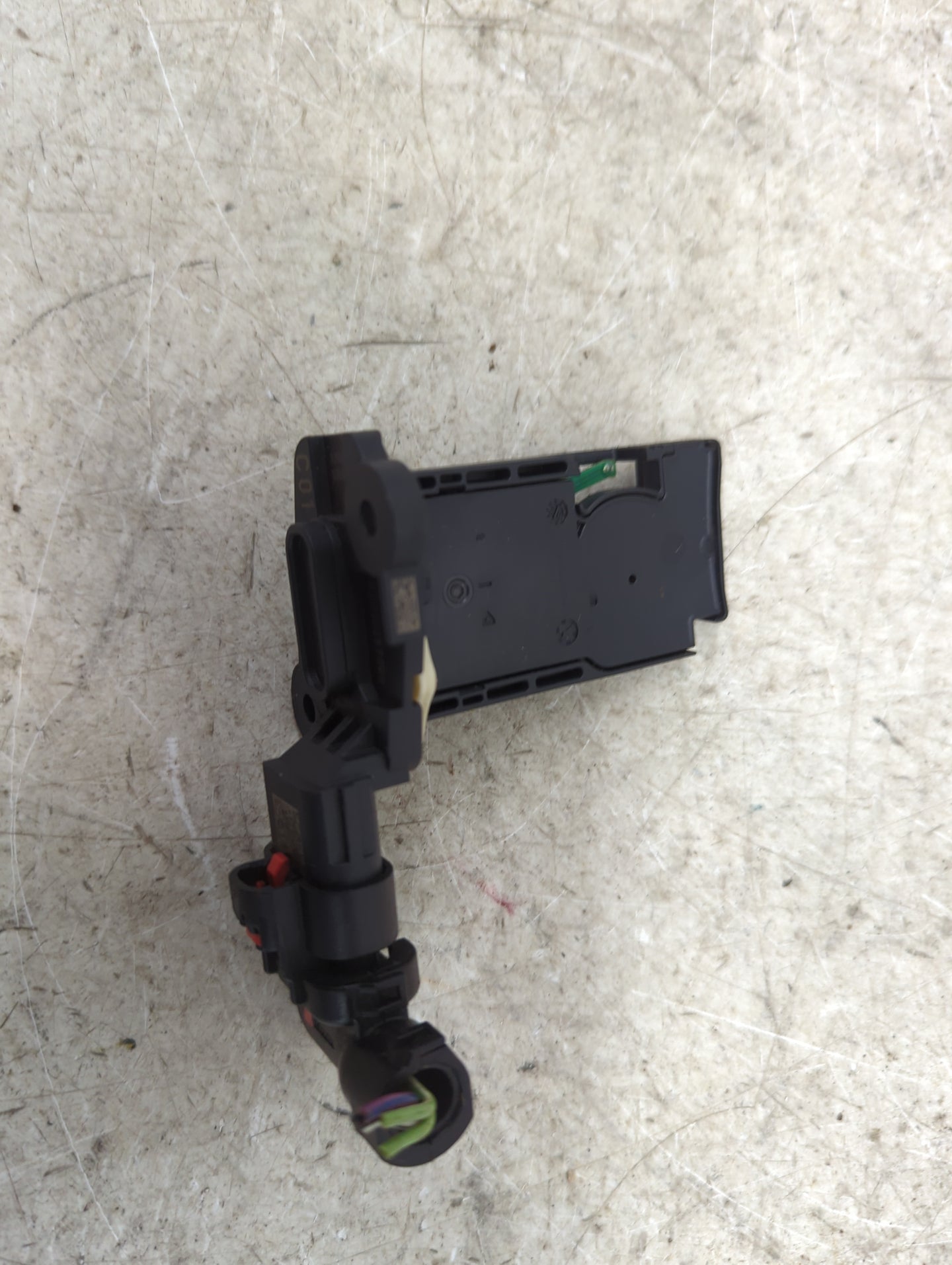 2019-2022 Gmc Sierra 1500 Mass Air Flow Meter Maf 1488669 - Oemusedautoparts1.com