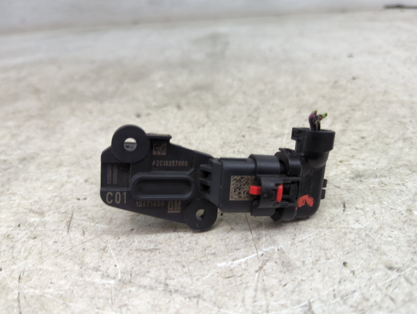 2019-2022 Gmc Sierra 1500 Mass Air Flow Meter Maf 1488669 - Oemusedautoparts1.com