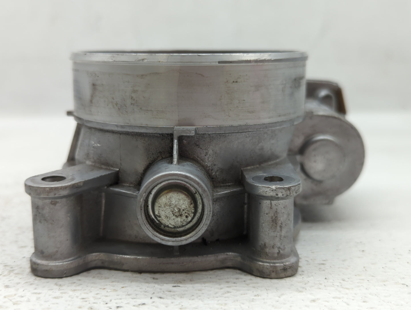 2014-2022 Gmc Sierra 1500 Throttle Body P/N:12678224 Fits Fits 2014 2015 2016 2017 2018 2019 2020 2021 2022 OEM Used Auto Pa