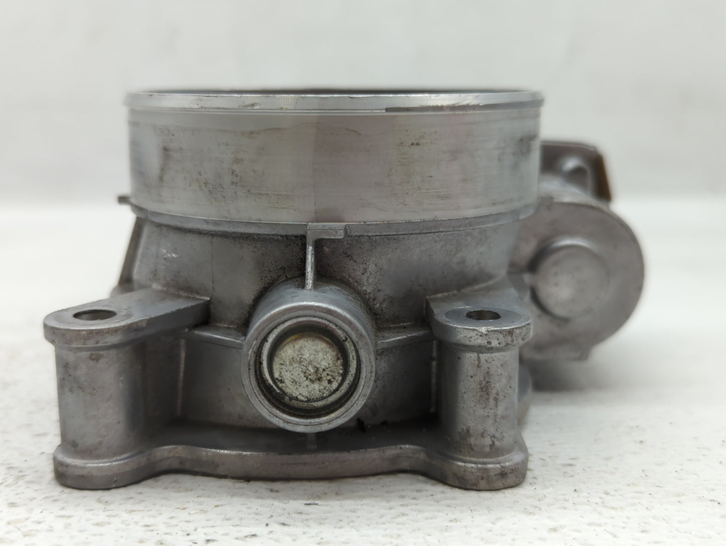 2014-2022 Gmc Sierra 1500 Throttle Body P/N:12678224 Fits Fits 2014 2015 2016 2017 2018 2019 2020 2021 2022 OEM Used Auto Pa