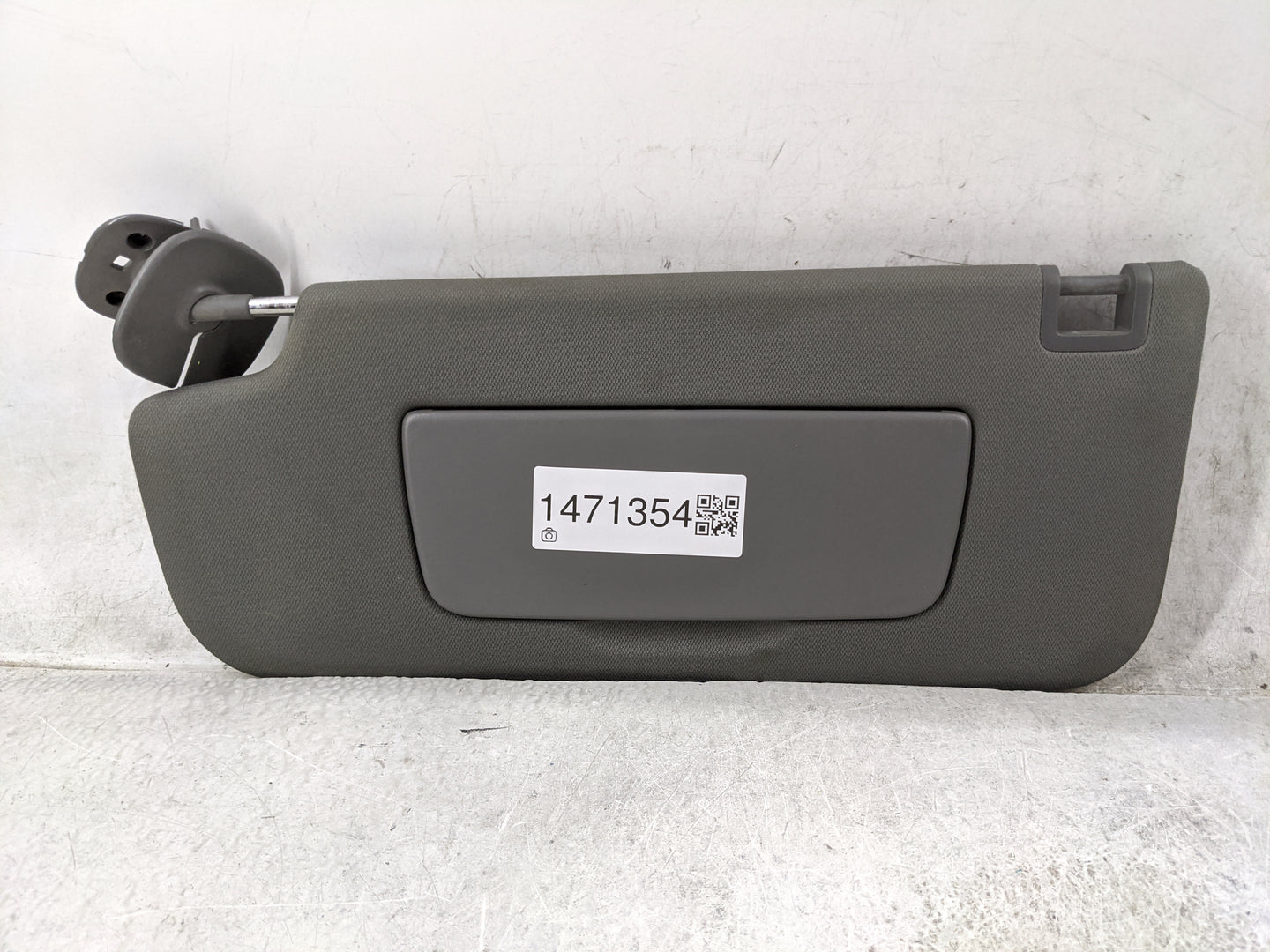 2020-2022 Gmc Sierra 2500 Sun Visor Shade Replacement Driver Left Mirror Fits Fits 2019 2020 2021 2022 OEM Used Auto Parts -