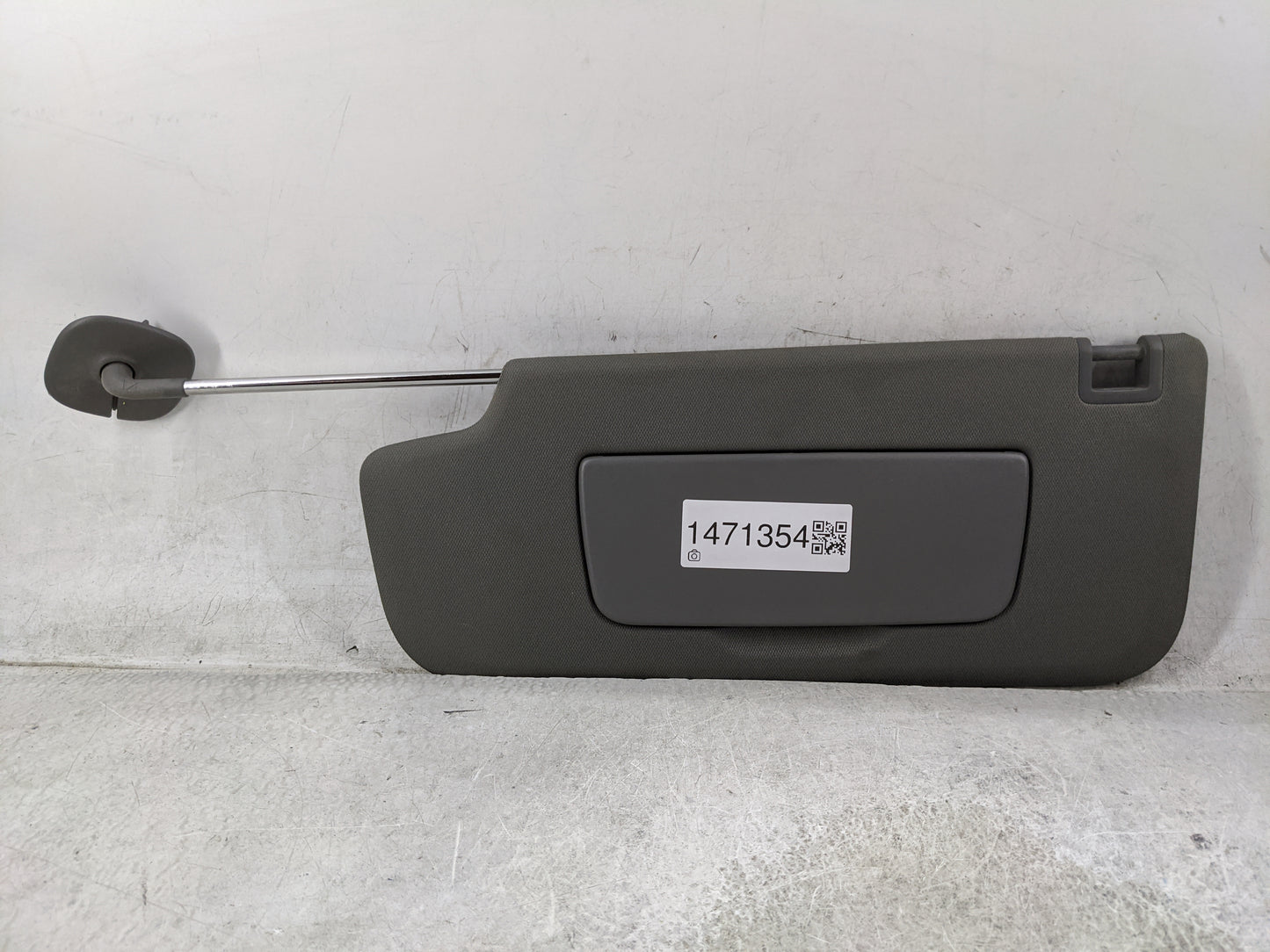 2020-2022 Gmc Sierra 2500 Sun Visor Shade Replacement Driver Left Mirror Fits Fits 2019 2020 2021 2022 OEM Used Auto Parts -