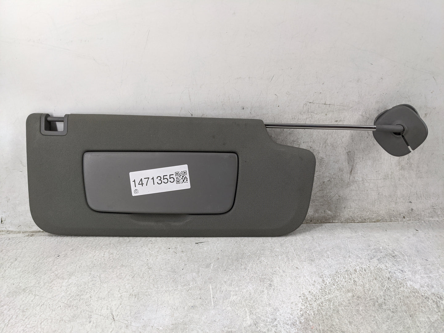 2020-2022 Gmc Sierra 2500 Sun Visor Shade Replacement Passenger Right Mirror Fits Fits 2019 2020 2021 2022 OEM Used Auto Par