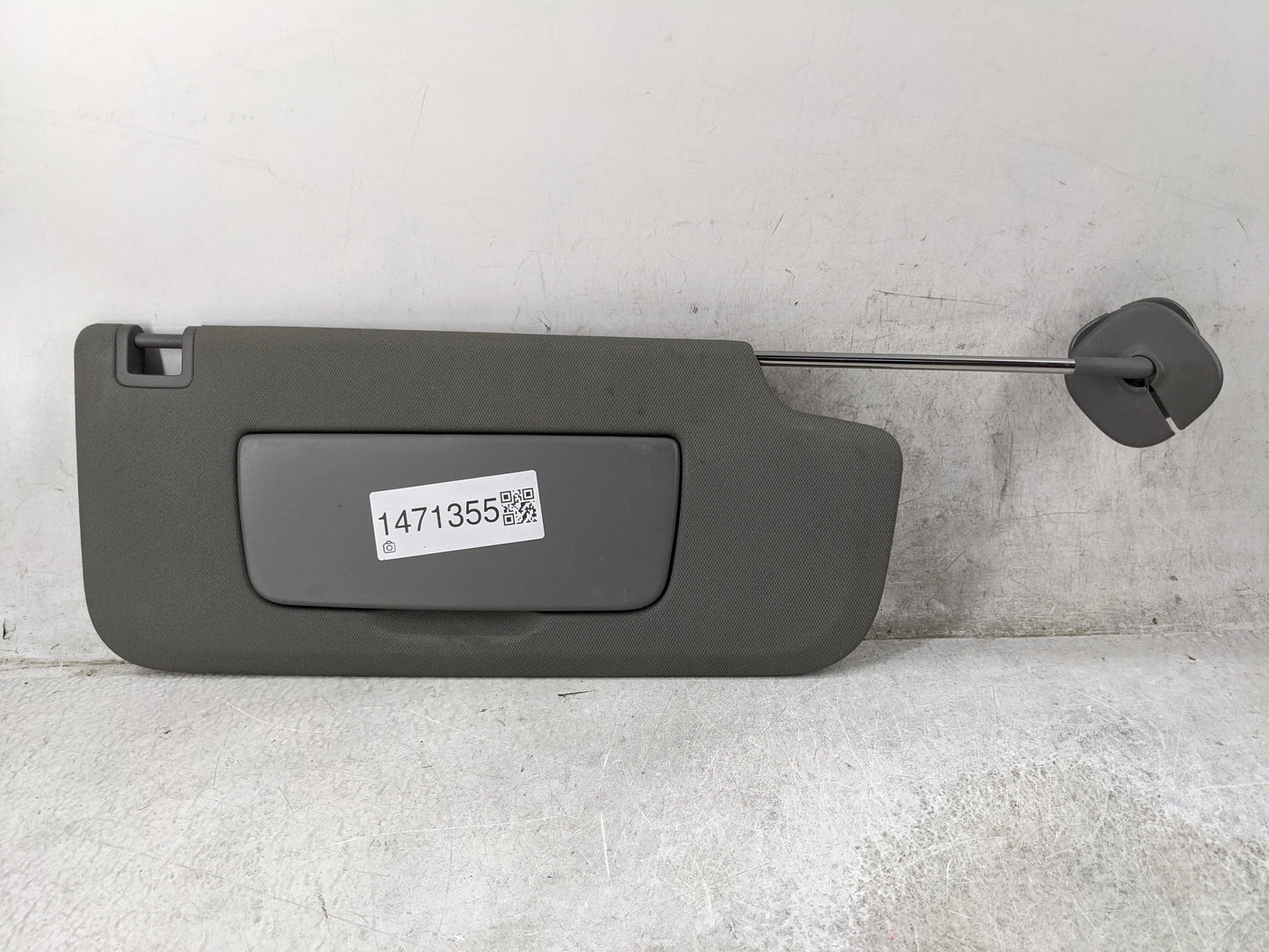 2020-2022 Gmc Sierra 2500 Sun Visor Shade Replacement Passenger Right Mirror Fits Fits 2019 2020 2021 2022 OEM Used Auto Par