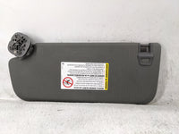2020-2022 Gmc Sierra 2500 Sun Visor Shade Replacement Passenger Right Mirror Fits Fits 2019 2020 2021 2022 OEM Used Auto Par