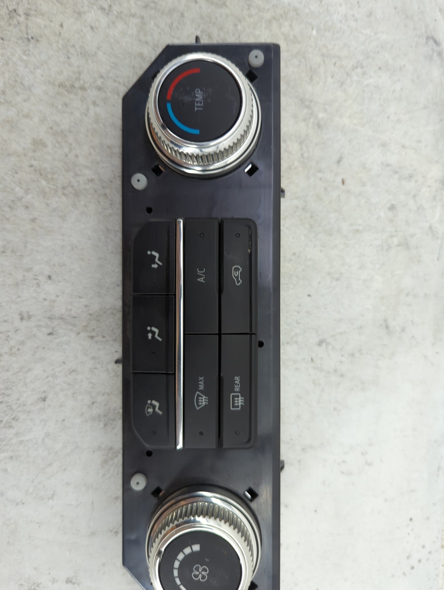2021 Gmc Sierra 2500 Climate Control Module Temperature AC/Heater Replacement P/N:84499507 737020000000000X Fits Fits 2019 2