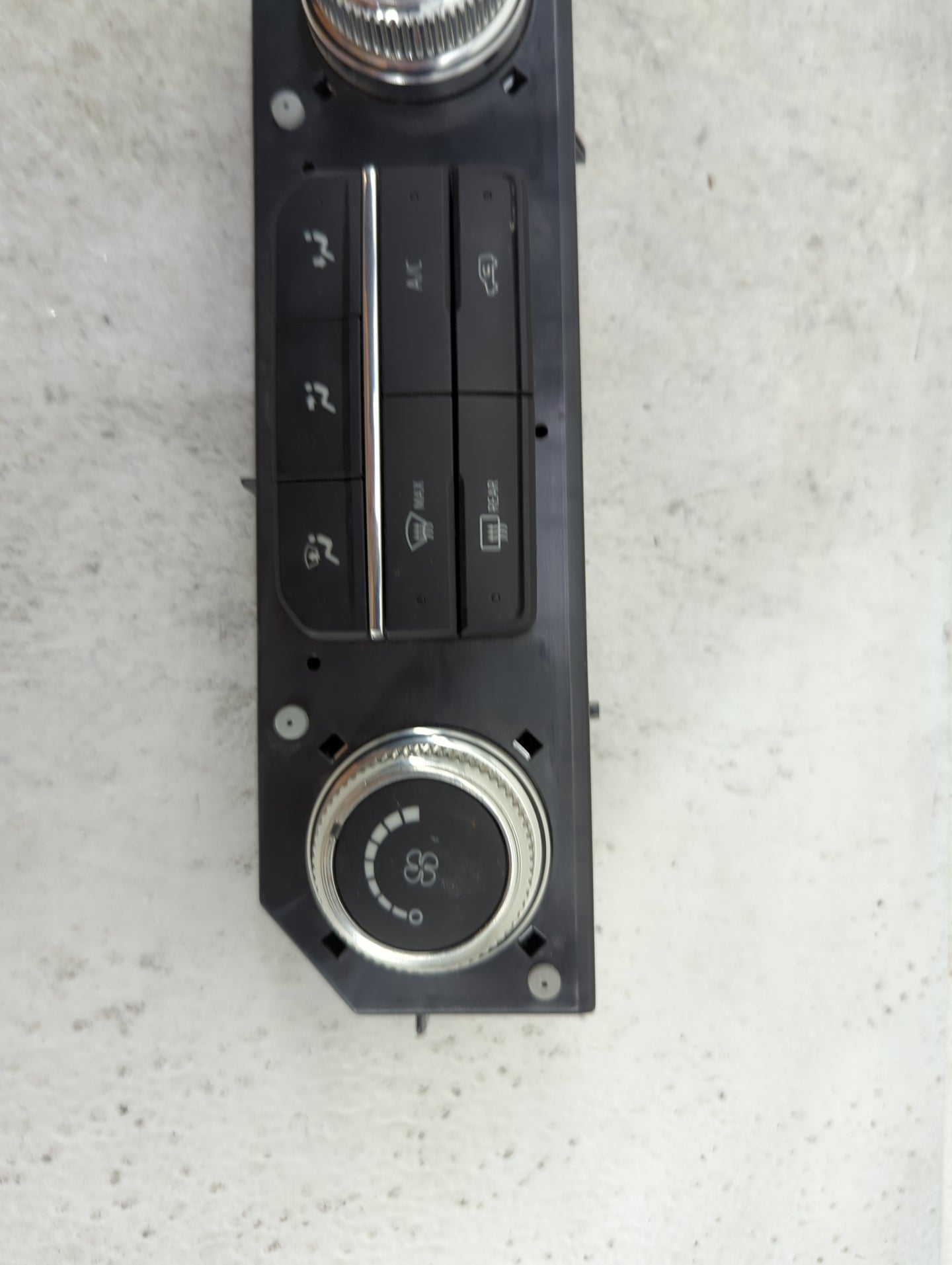 2021 Gmc Sierra 2500 Climate Control Module Temperature AC/Heater Replacement P/N:84499507 737020000000000X Fits Fits 2019 2