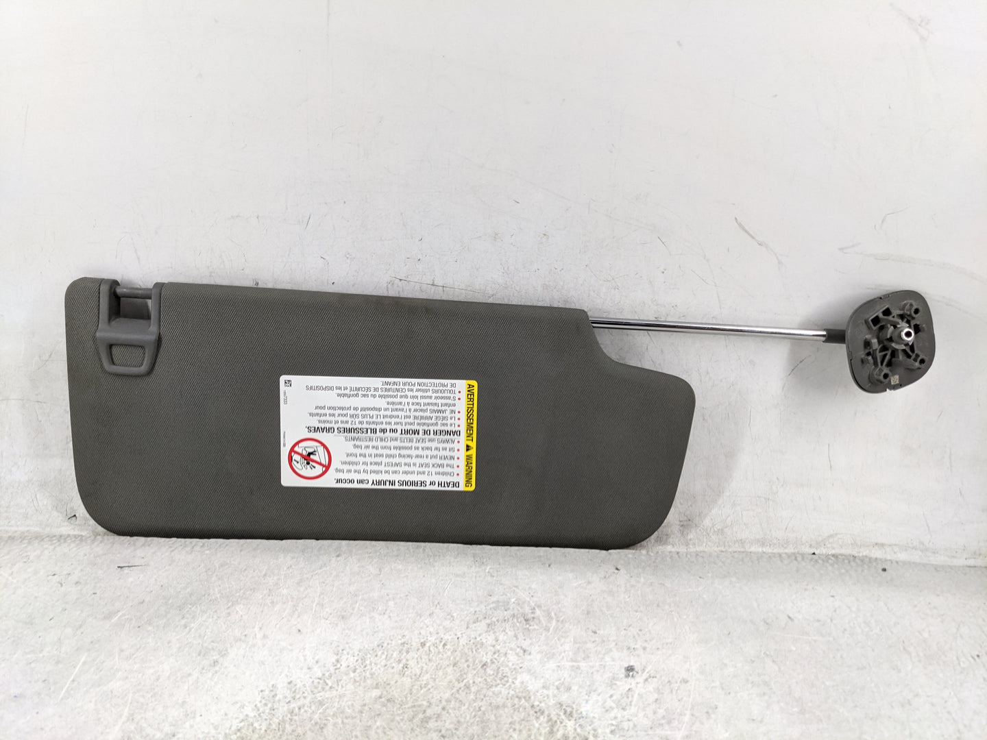 2020-2022 Gmc Sierra 3500 Sun Visor Shade Replacement Driver Left Mirror Fits Fits 2019 2020 2021 2022 OEM Used Auto Parts -