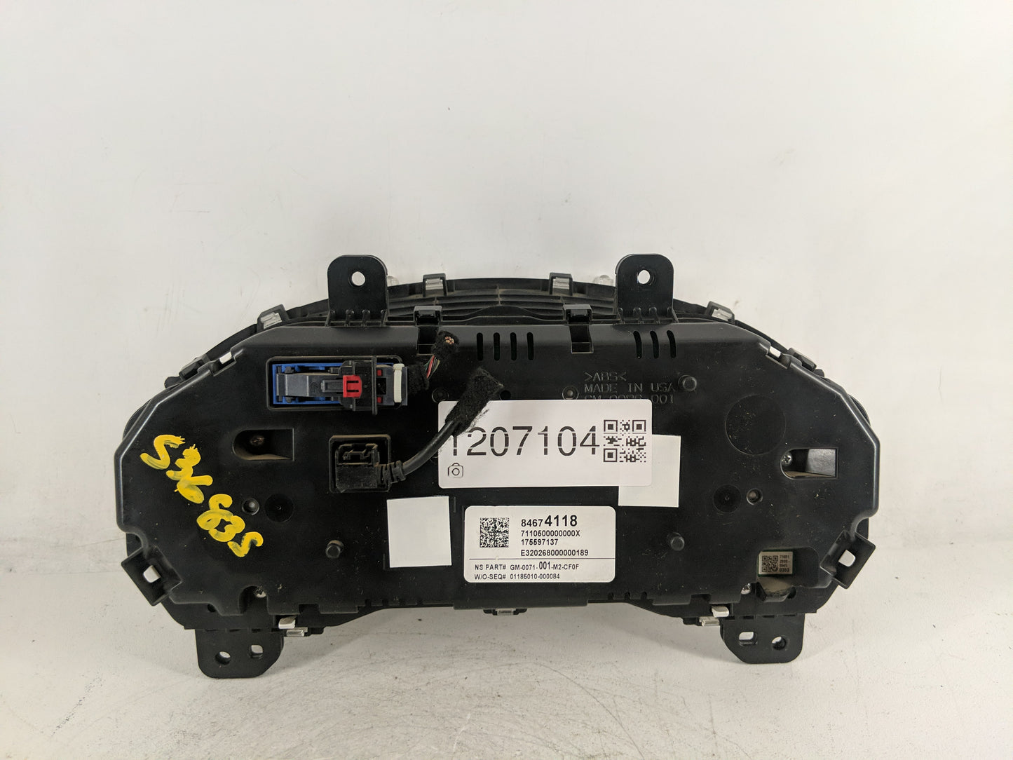 2020-2021 Gmc Terrain Instrument Cluster Speedometer Gauges P/N:84674118 Fits Fits 2020 2021 OEM Used Auto Parts - Oemusedau
