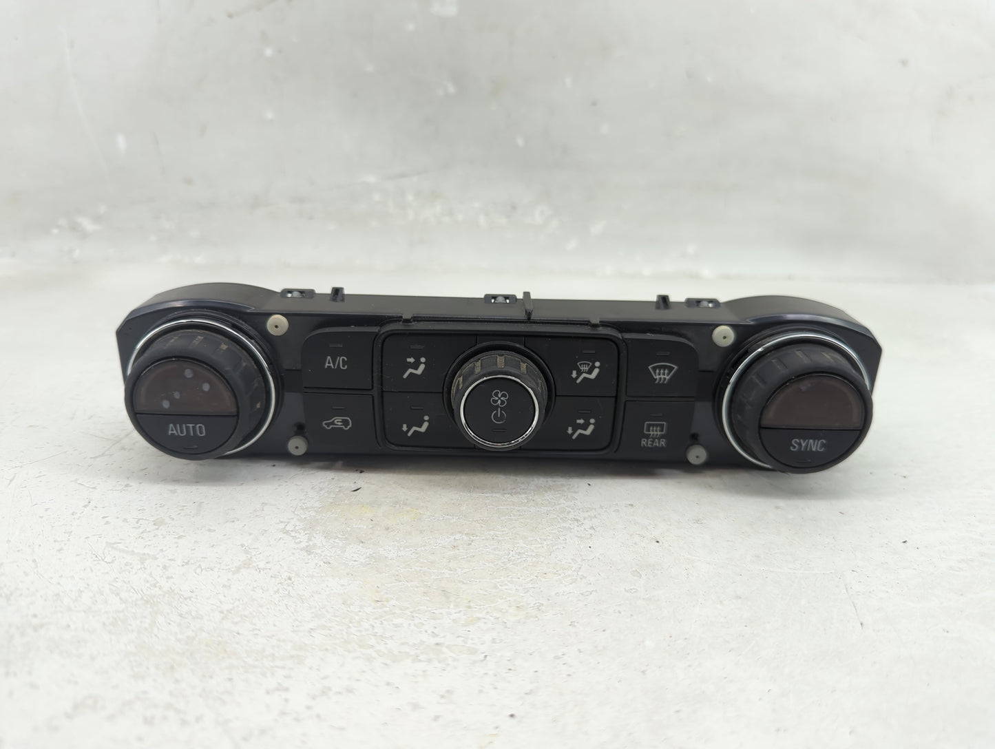 2021 Gmc Terrain Climate Control Module Temperature AC/Heater Replacement P/N:815372982 84246526 Fits OEM Used Auto Parts - 