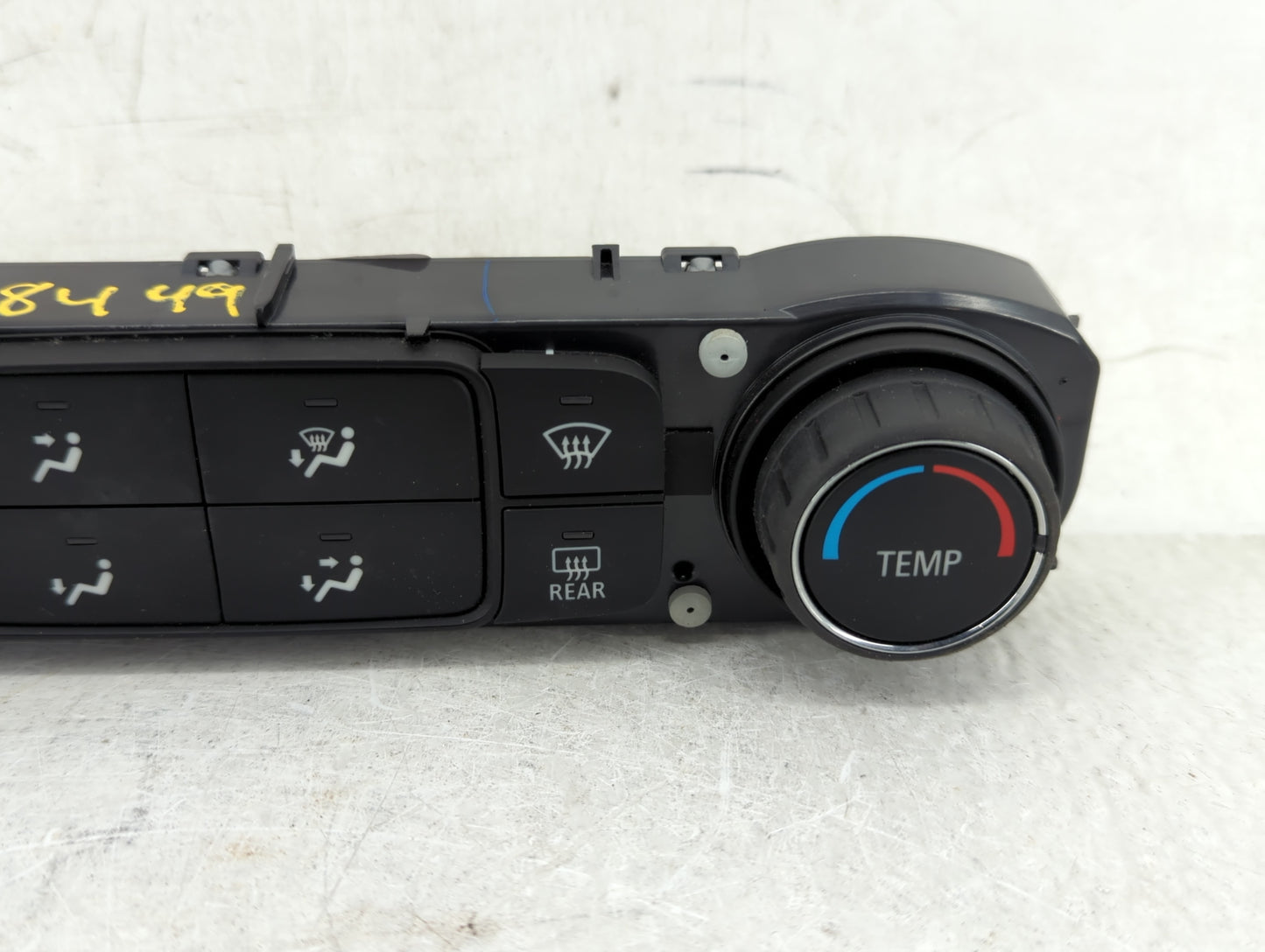 2021 Gmc Terrain Climate Control Module Temperature AC/Heater Replacement P/N:815372982 84296135 Fits OEM Used Auto Parts - 
