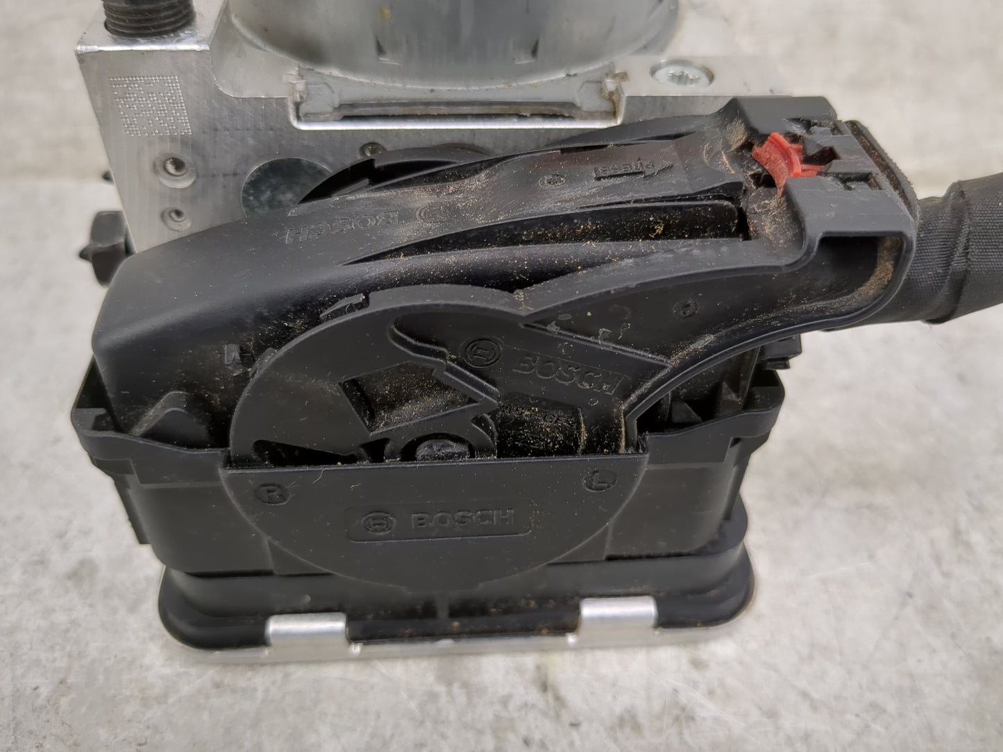 2018-2021 Gmc Terrain ABS Pump Control Module Replacement P/N:84875566 Fits Fits 2018 2019 2020 2021 OEM Used Auto Parts - O