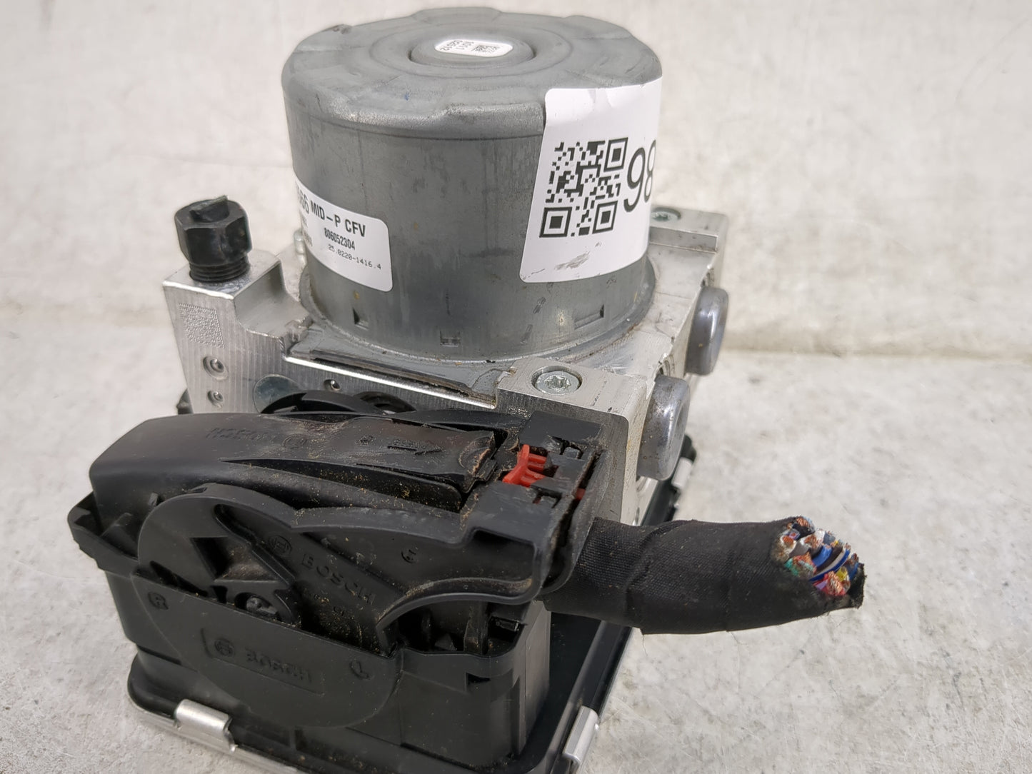 2018-2021 Gmc Terrain ABS Pump Control Module Replacement P/N:84875566 Fits Fits 2018 2019 2020 2021 OEM Used Auto Parts - O