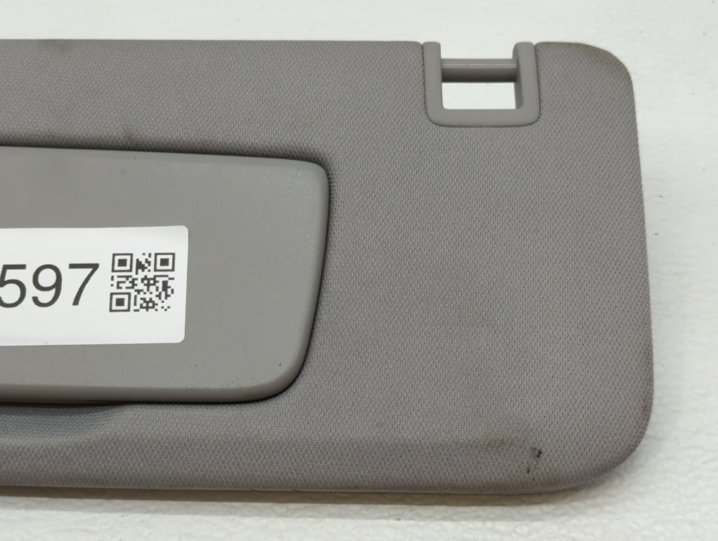 2021 Gmc Terrain Sun Visor Shade Replacement Passenger Right Mirror Fits OEM Used Auto Parts - Oemusedautoparts1.com