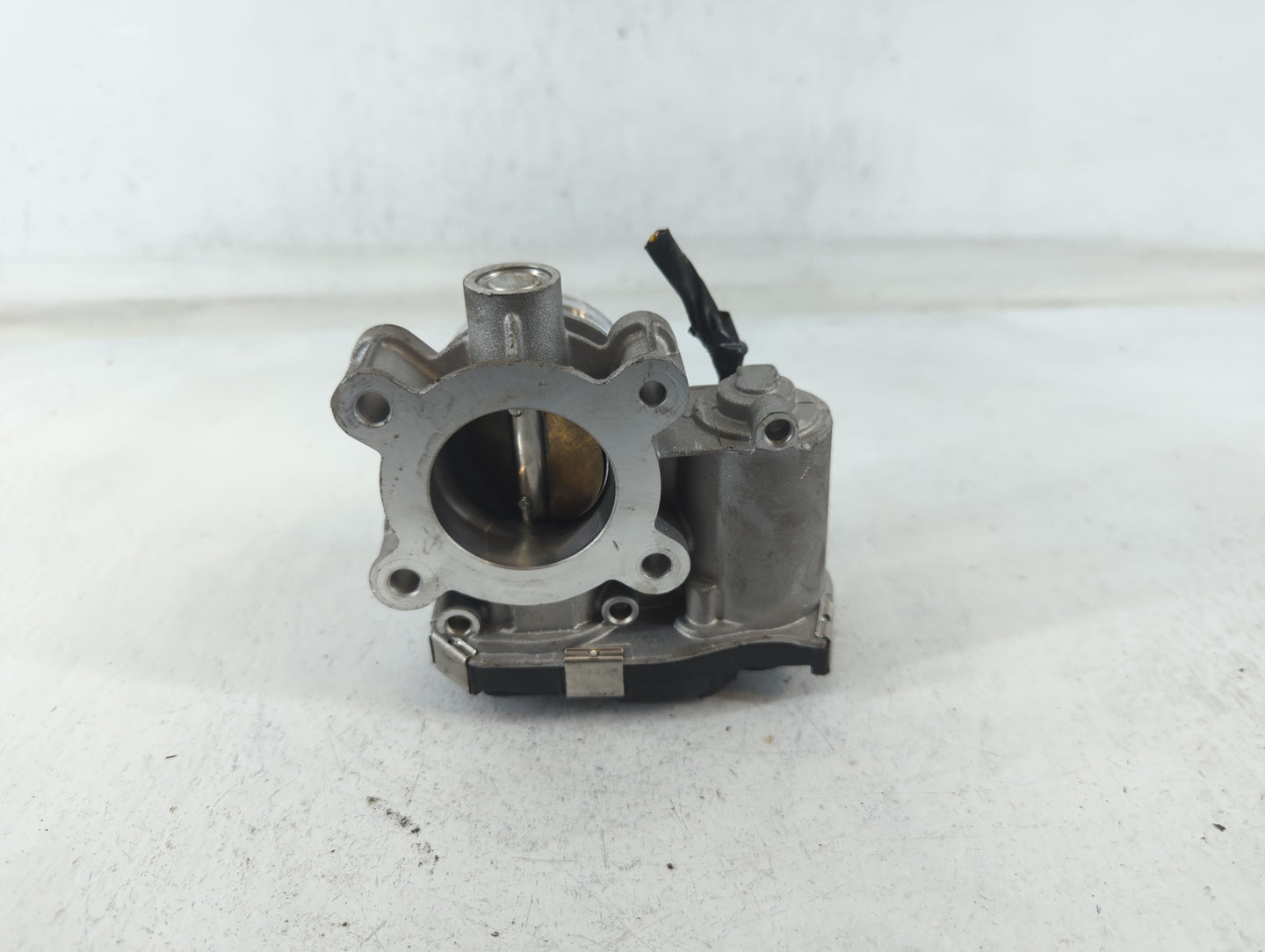 2018-2022 Gmc Terrain Throttle Body P/N:12671379AA Fits Fits 2016 2017 2018 2019 2020 2021 2022 OEM Used Auto Parts - Oemuse