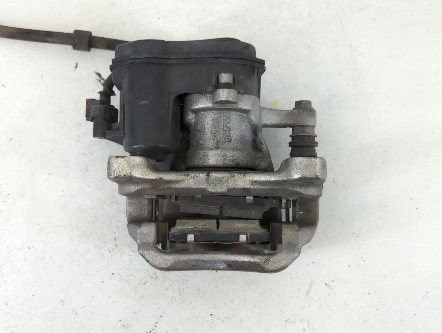 Gmc Terrain Front Driver Left Brake Caliper 677251 - Oemusedautoparts1.com