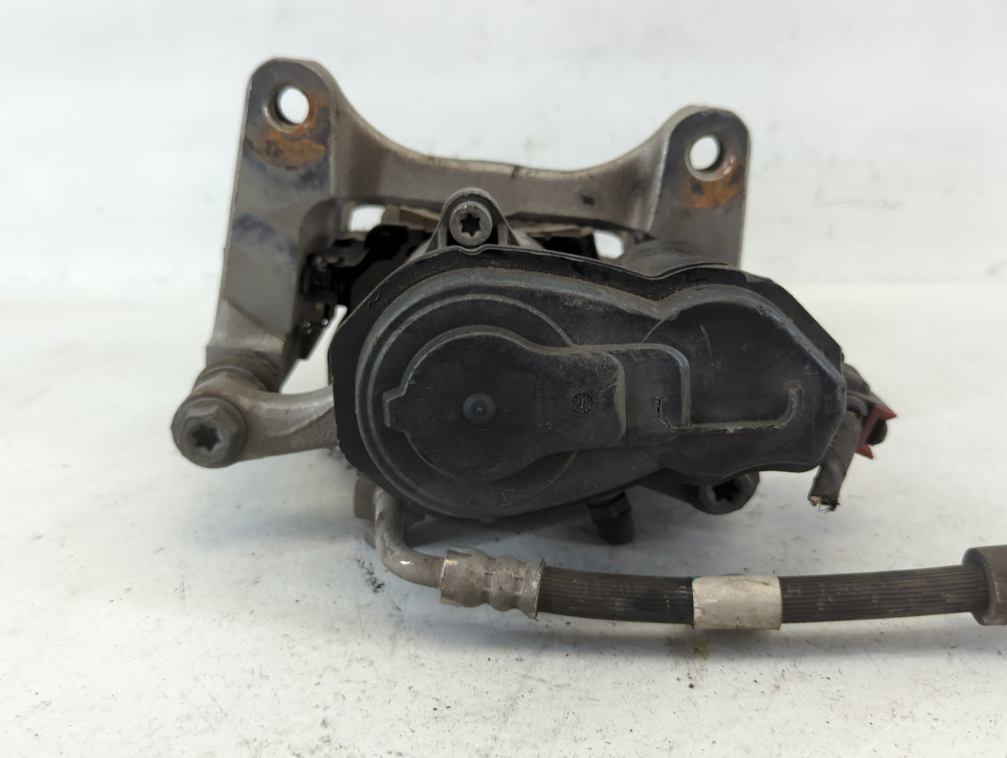 Gmc Terrain Front Driver Left Brake Caliper 677251 - Oemusedautoparts1.com
