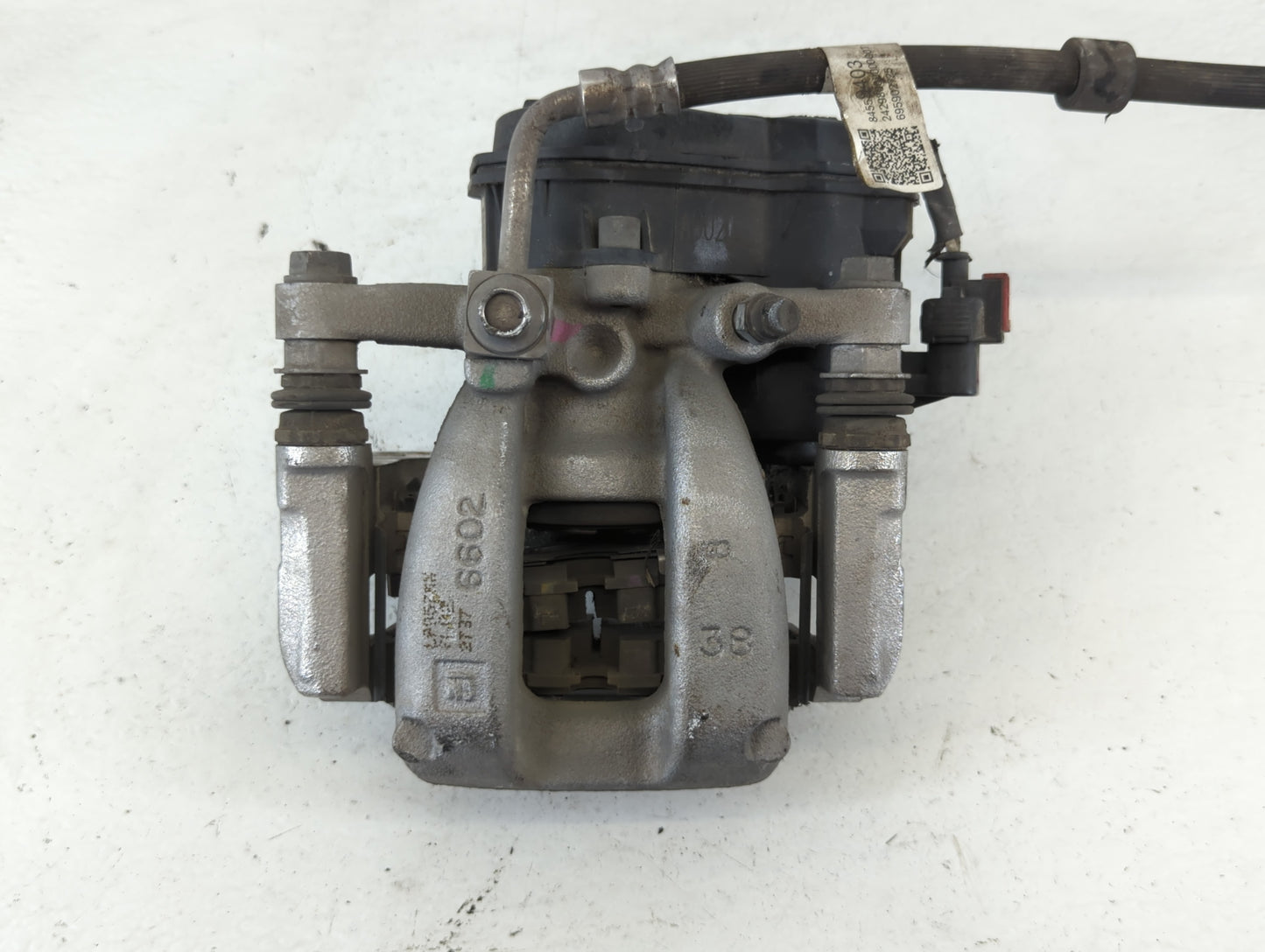 Gmc Terrain Front Driver Left Brake Caliper 677251 - Oemusedautoparts1.com