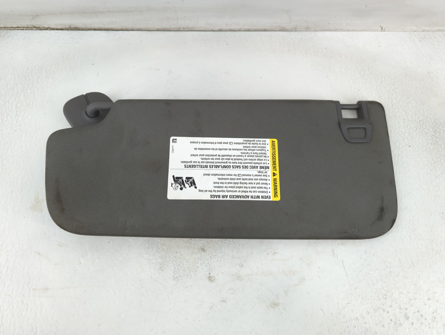 2021 Gmc Yukon Xl 1500 Sun Visor Shade Replacement Passenger Right Mirror Fits Fits 2019 2020 2022 OEM Used Auto Parts - Oem