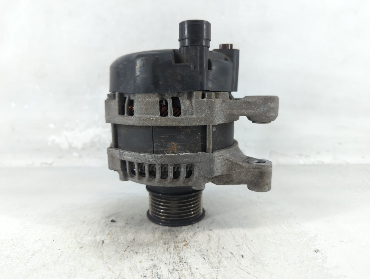 2018-2022 Honda Accord Alternator Replacement Generator Charging Assembly Engine OEM P/N:104211-4340 Fits OEM Used Auto Part