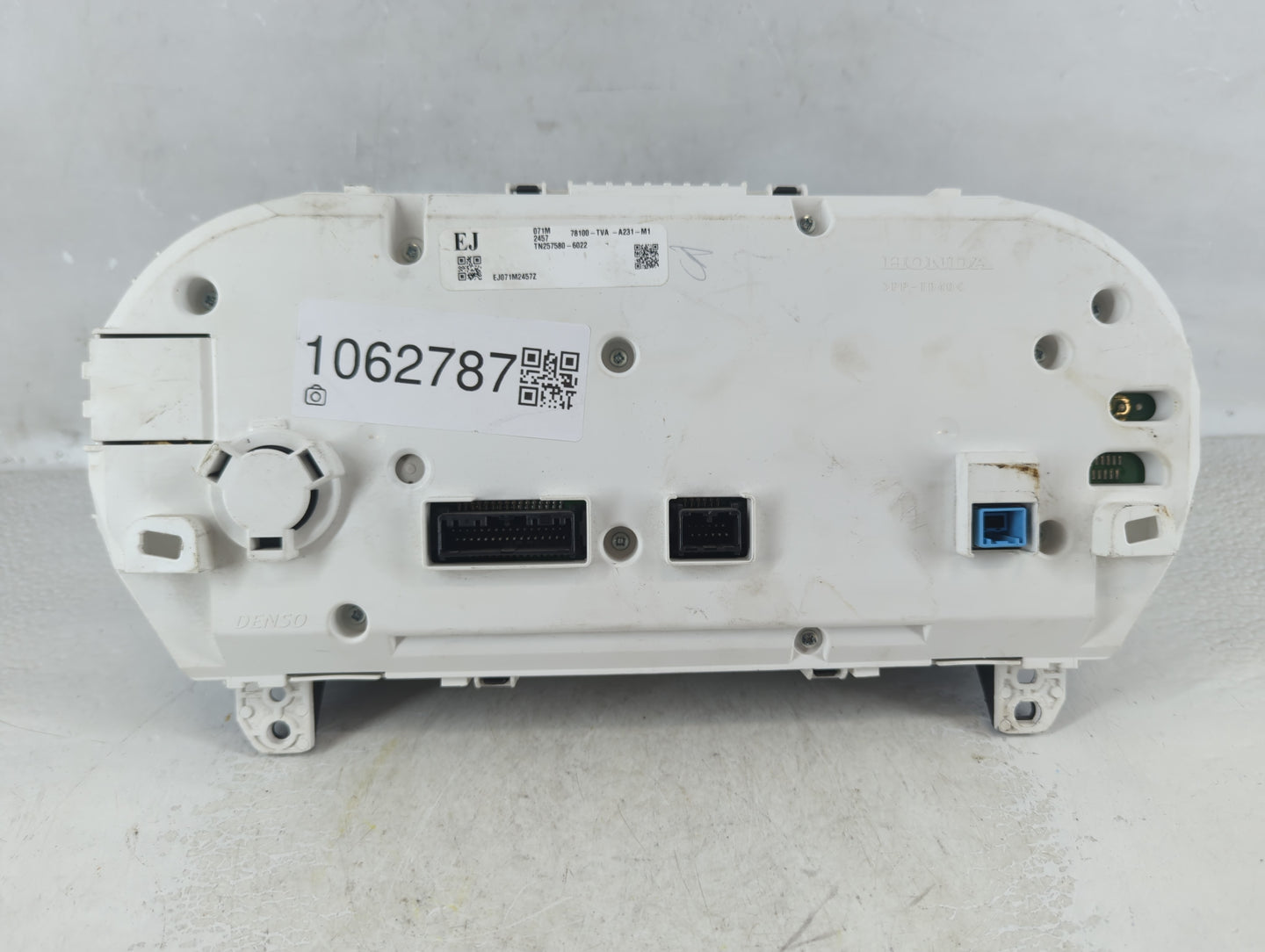 2021-2022 Honda Accord Instrument Cluster Speedometer Gauges P/N:78100-TVA-A231-M1 Fits Fits 2021 2022 OEM Used Auto Parts -